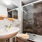 Jungbrunnen מלון