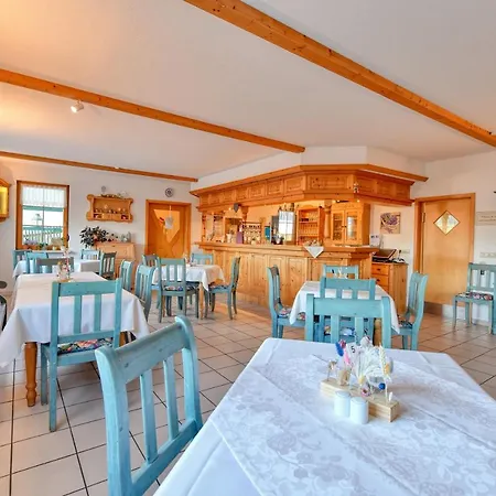 Jungbrunnen מלון באד בראמבאך