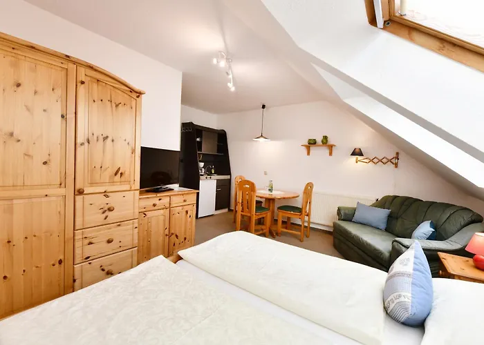 Jungbrunnen فندق